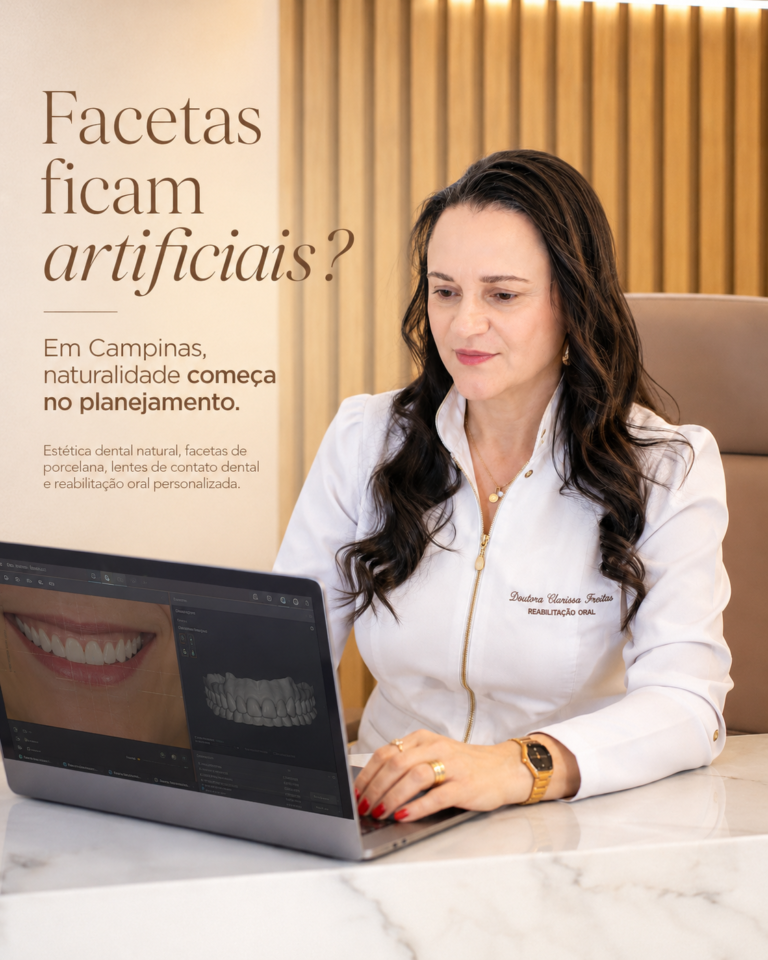 Dra. Clarissa Freitas avaliando facetas de porcelana em Campinas com foco em durabilidade, naturalidade e manutenção do sorriso.